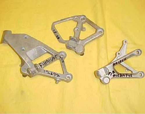 2005 Yamaha YZF R6 R6 Right Front Footpeg Bracket Body & Frame Parts Cycle Therapy 22LEQ4H0ZV