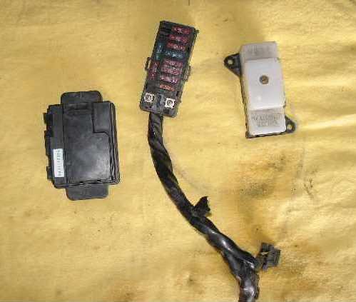 1990 Suzuki GSXR 1100 Gsx-r 1100 Fuse Box Or Junction Box Fuse Boxes Cycle Therapy 1KFNLMAIZQB1Z