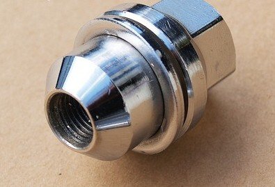 Land Rover chrome lug nuts: 14 x 1.5 (large) mag style - set of 20 Lug Nuts L.A. Wheel and Tire LN3500