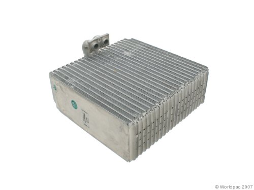 Core Cases Four Seasons W01331602272AIR