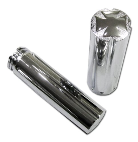 Chrome Billet Maltese Cross Motorcycle Grips for Harley Davidson with 1 inch handlebars Grips vipcycle.com CCG23020