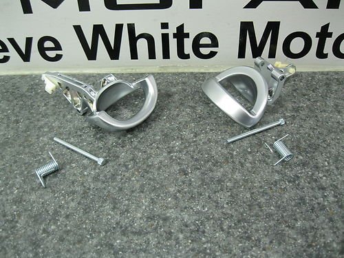 Body Mopar 68004828AA/68004829AA