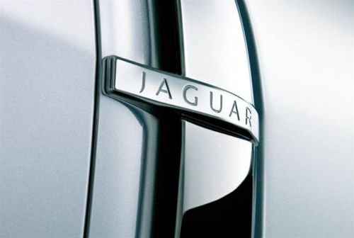 Hood Vents Jaguar C2Z5724