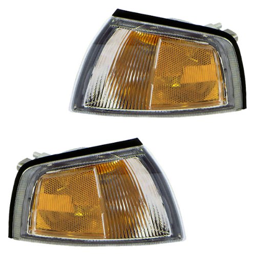 Side Marker Assemblies Aftermarket Auto Parts MI2520108, MI2521108