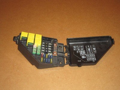 Fuse Boxes Land Rover 