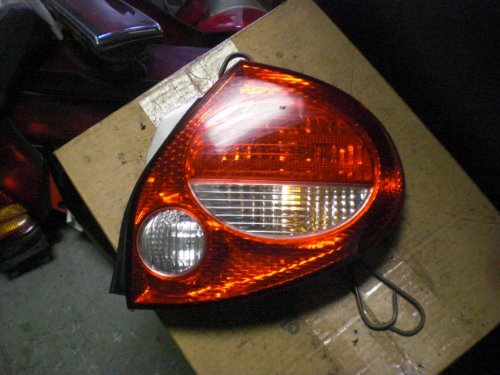 00 01 Nissan Maxima Right Used OEM Taillight Brake Tail Light Assembly Brake Lights Nissan 121257