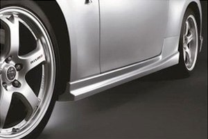 Side Nissan G68E0-1EA4A-A