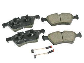 Brake Pads AKEBONO EURO MBZ_16442008208210256