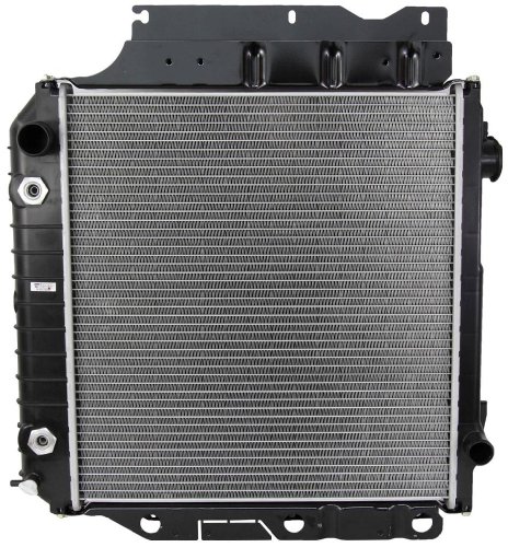 NEW RADIATOR ASSEMBLY JEEP 97-06 WRANGLER 2.4L 4.0L L4 L6 148 242 CID AM37009A 55037653AC 2967 CH3010329 2102 CU2101 Radiators Rareelectrical 2102RAD
