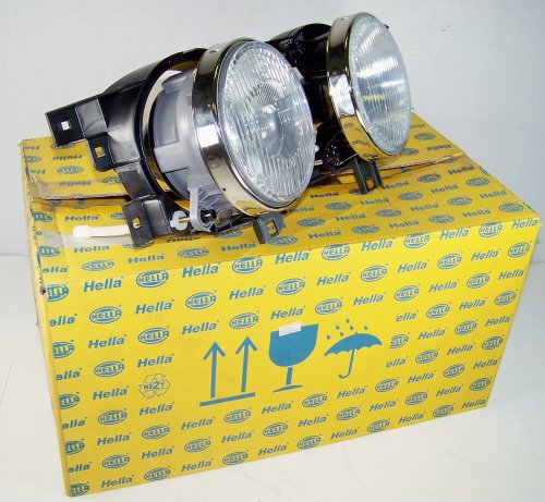 BMW Hella Driver Left Twin Headlight Headlight Bulbs HELLA 1DL 006 020-551