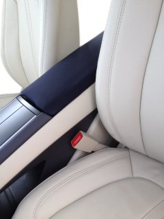 Chrysler 200 2012-2014 CAR TRUCK SUV Auto Center Armrest Neoprene Covers Center console Neoprene Waterproof cover. Center Consoles Komfy COVERS U3NEOCHRYSLR200BK