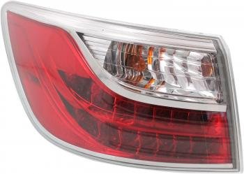 Tail Light Assemblies US Auto Parts REPM730330