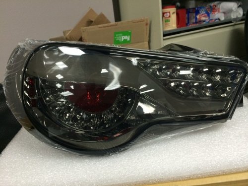 Tail Light Assemblies Spyder Auto ALT-ON-SFRS12-LED-SM