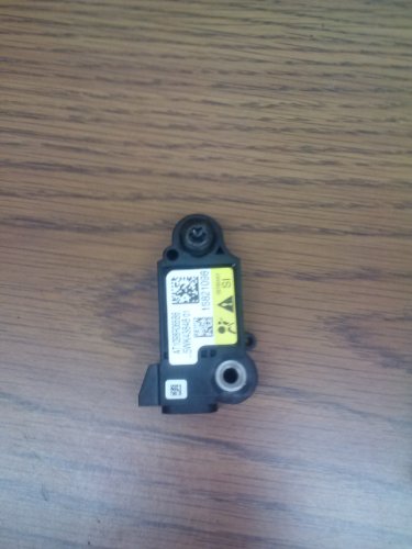 Used 08 09 10 11 12 Cobalt HHR Pontiac G5 G6 Saturn Aura Airbag Side Impact Sensor Electrical Pontiac 15821098