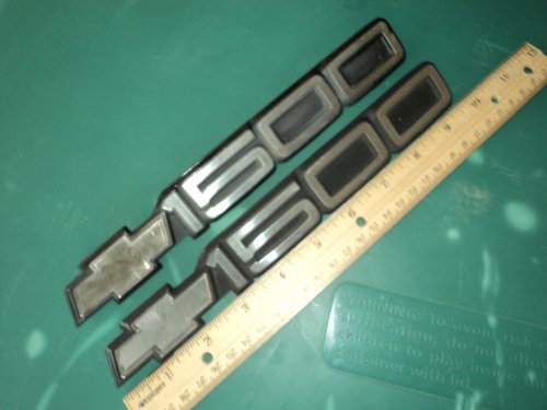 Emblems Chevy Silverado 1500 OEM Factory Genuine