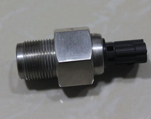 Blueview Denso Common Rail Sensors 499000-6160 for HITACHI ZAX330-3 excavator Fuel Injection BV BV4990006160